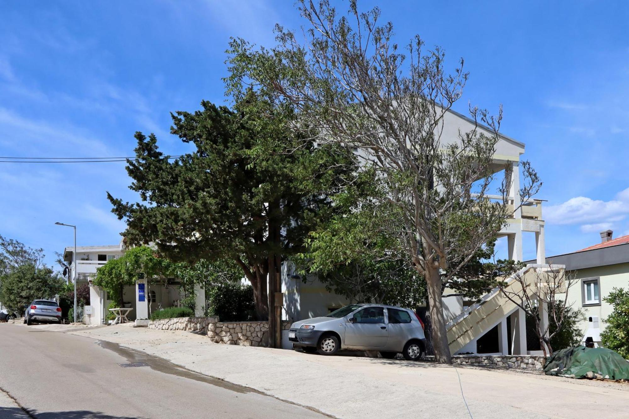 Apartments With A Parking Space Pag - 18345 Pag Town Exterior photo