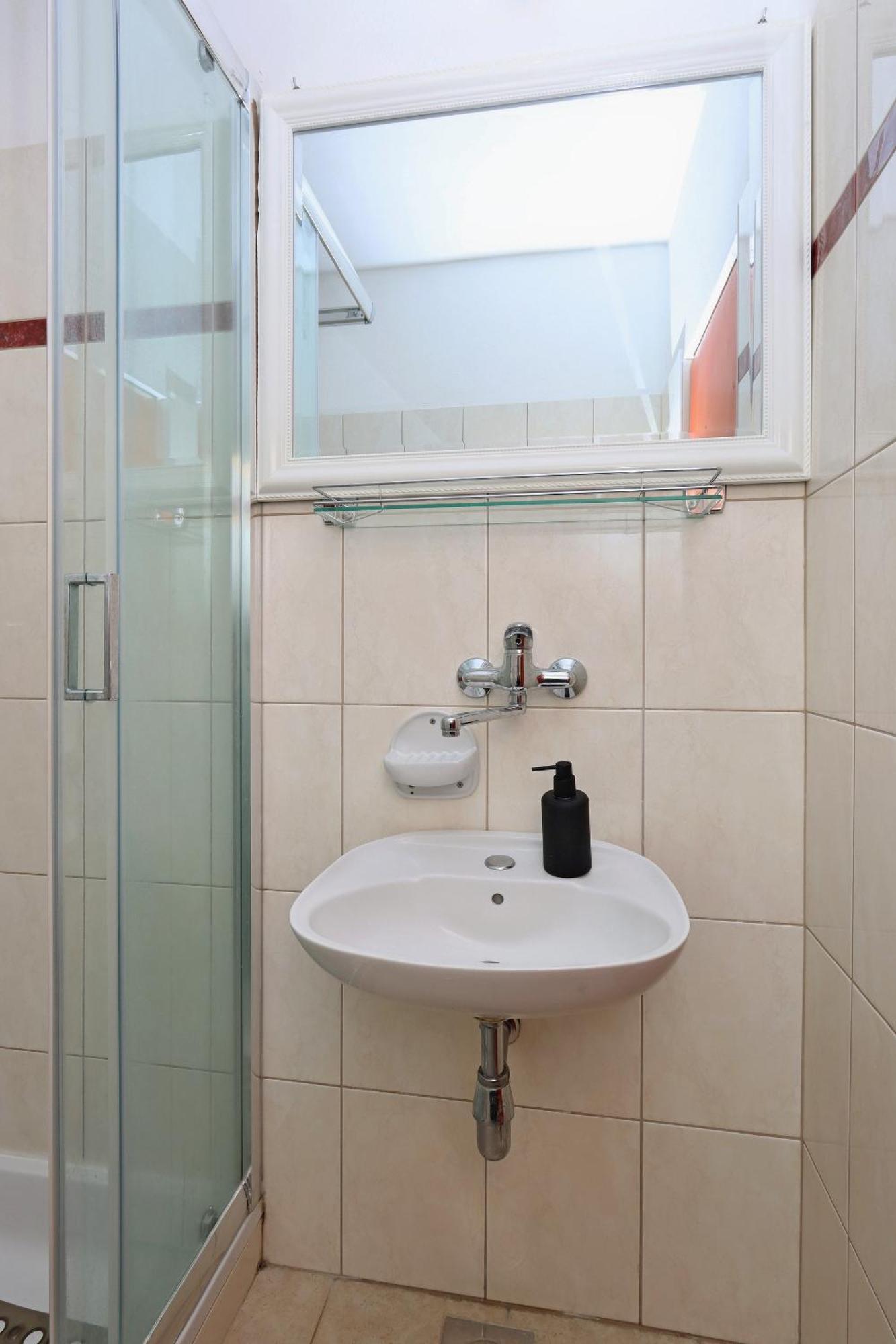 Apartments With A Parking Space Pag - 18345 Pag Town Room photo
